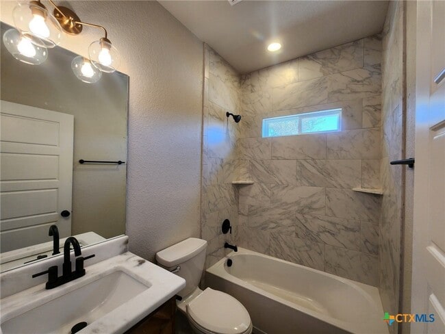 property at 2587 Puter Creek Rd