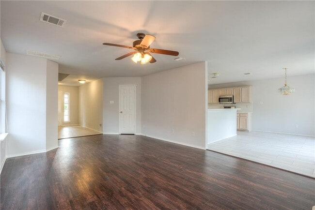 3501 Sauls Dr in Austin, TX - Building Photo - Building Photo