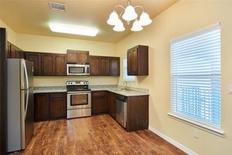 5570 Confetti Dr in El Paso, TX - Building Photo - Building Photo