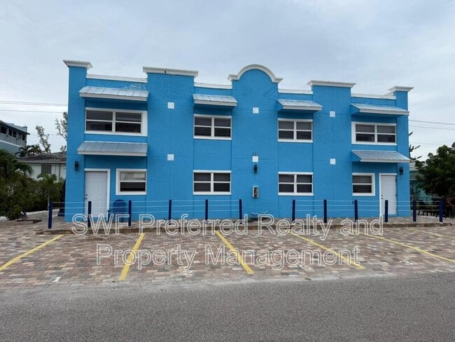222 Fairweather Ln in Fort Myers Beach, FL - Building Photo - Building Photo