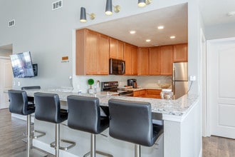 Saddlewood Apartments in Olathe, KS - Foto de edificio - Interior Photo