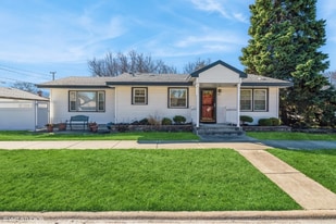 9701 Merton Ave in Oak Lawn, IL - Building Photo