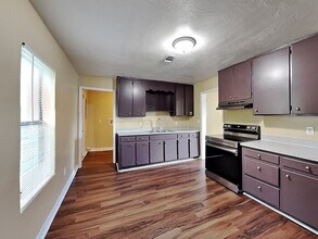 1737 Ave C NE in Winter Haven, FL - Building Photo - Building Photo