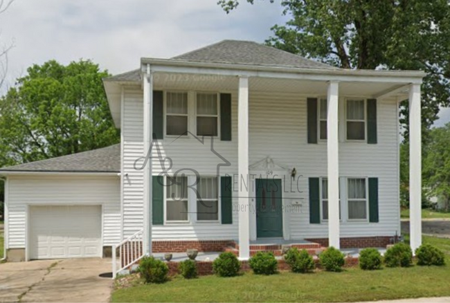 property at 109 E Williams St