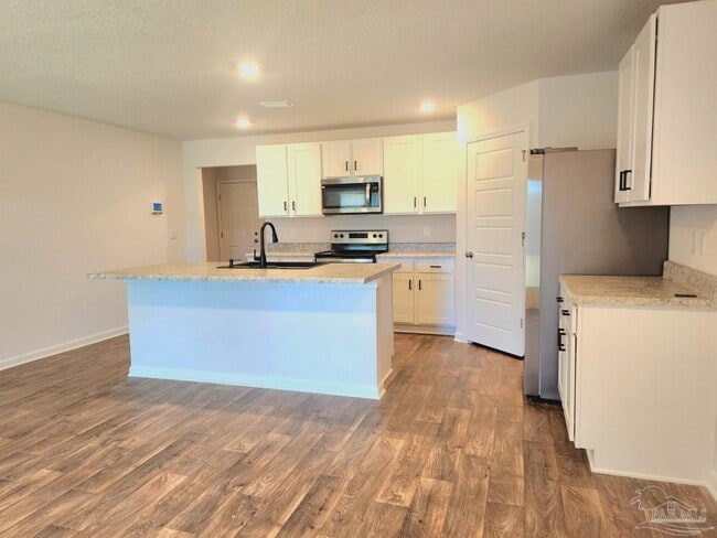 7561 Steeplechase Blvd in Pensacola, FL - Building Photo - Building Photo