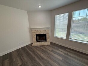 281 Hometown Pkwy in Kyle, TX - Building Photo - Building Photo