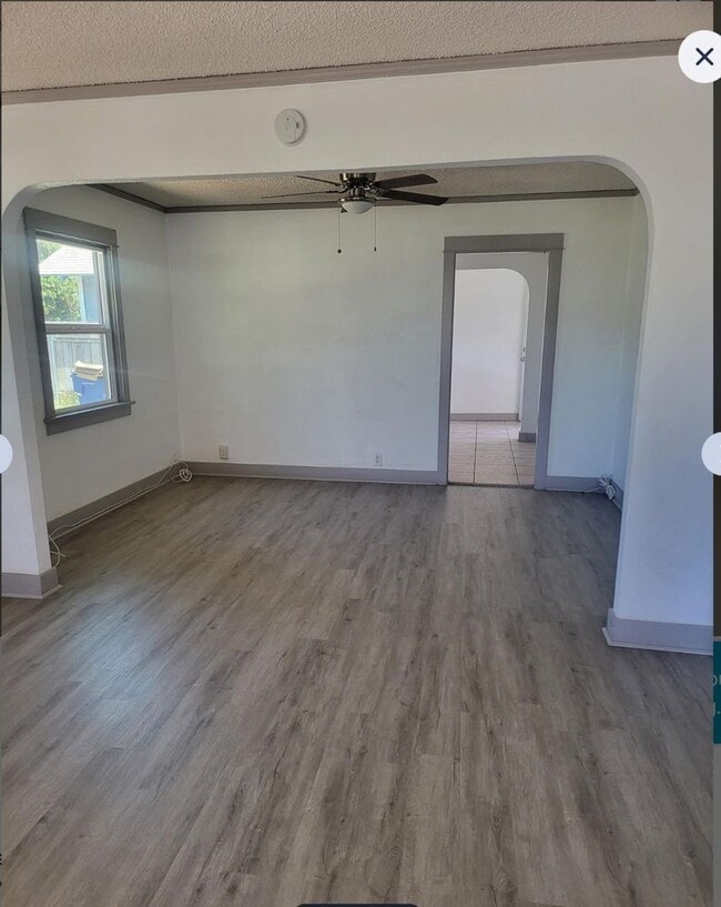 207 N 5th St in Santa Paula, CA - Building Photo - Building Photo