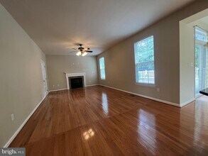 4511 Nightingale Ct in Ellicott City, MD - Foto de edificio - Building Photo