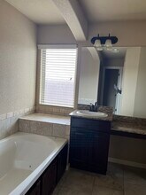 2962 W Tiger Eye Dr in Fayetteville, AR - Foto de edificio - Building Photo