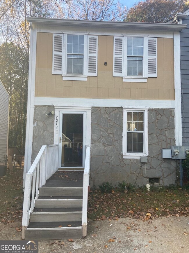 property at 2059 Charter Ln