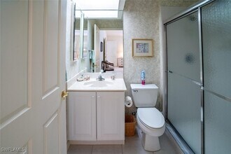 8500 Mystic Greens Way in Naples, FL - Foto de edificio - Building Photo