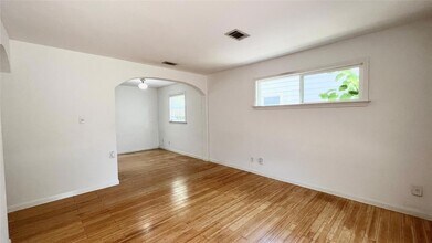 5500 Duval St in Austin, TX - Building Photo - Building Photo