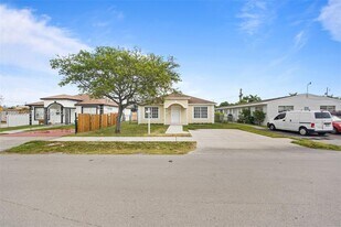841 NW 10th St in Hallandale Beach, FL - Building Photo