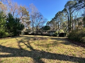 325 Jones Franklin Rd in Raleigh, NC - Foto de edificio - Building Photo