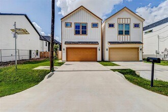 2115 Esther Dr in Houston, TX - Building Photo - Building Photo