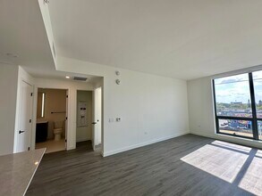 3016 NW 1st Ave, Unit A6 in Miami, FL - Building Photo - Building Photo