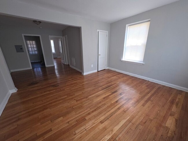 3314 East Capitol St NE