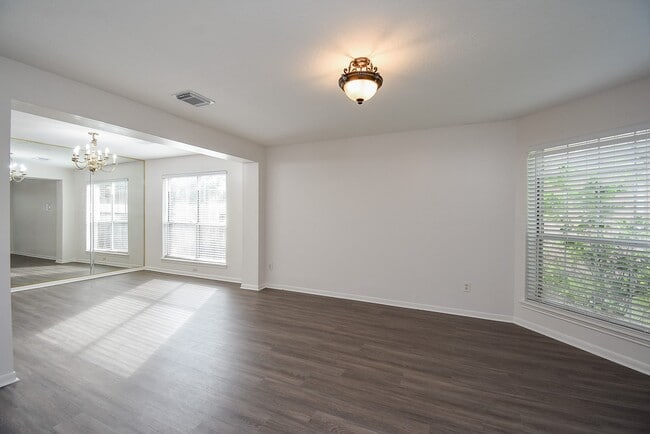 property at 4426 Topaz Trail Dr