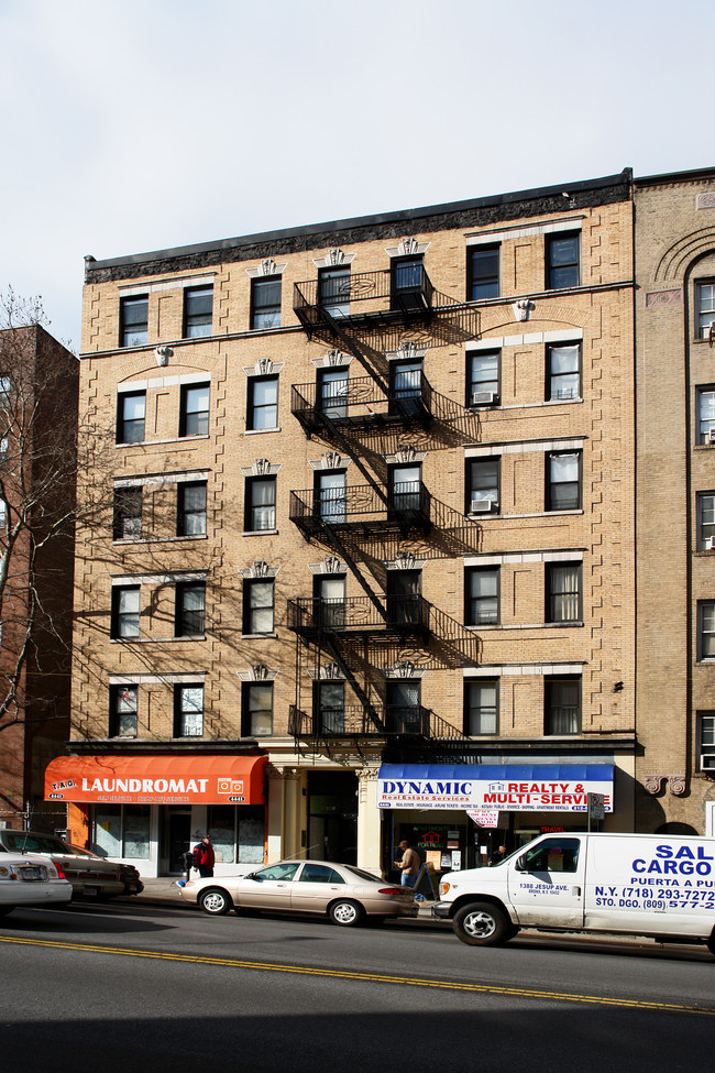 4441-4443 Broadway in New York, NY - Building Photo - Building Photo