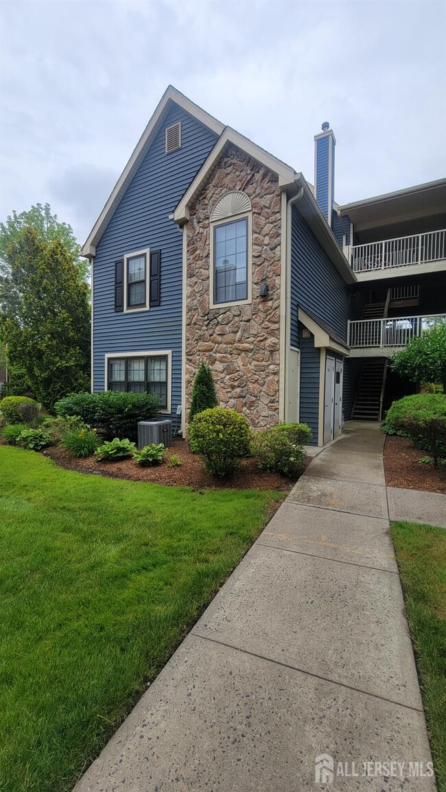 property at 138 Longfield Ct