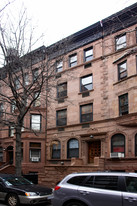161 W 76th St in New York, NY - Building Photo
