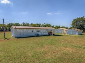4608 E 472 Rd in Claremore, OK - Building Photo - Building Photo