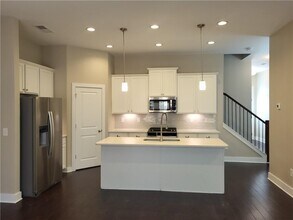 5728 Taylor Wy in Sandy Springs, GA - Building Photo - Building Photo