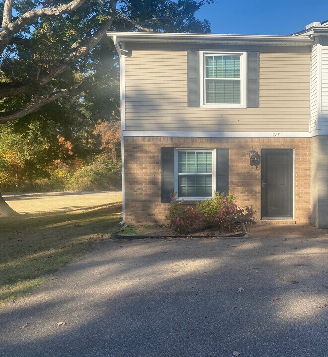 197 Cox Ln in Brownsville, TN - Building Photo