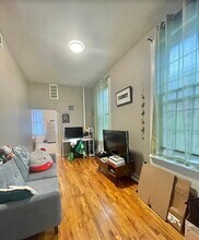 25 Beaver St, Unit 2R in Brooklyn, NY - Building Photo - Building Photo