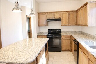 701 Bushwhack Rd in Kerrville, TX - Building Photo - Building Photo