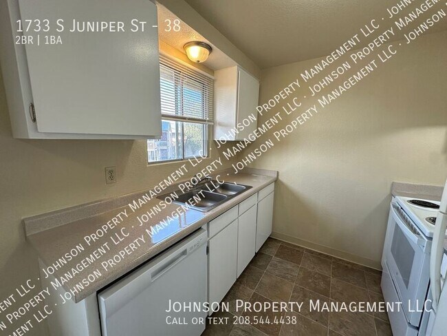 1733 S Juniper St in Nampa, ID - Building Photo - Building Photo