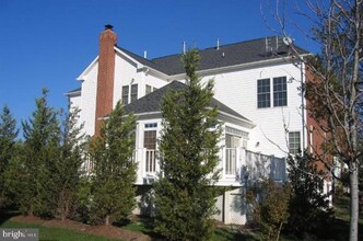 25651 Elk Lick Rd in Chantilly, VA - Building Photo - Building Photo