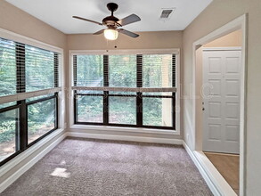 304 Comeragh SE in Smyrna, GA - Building Photo - Building Photo