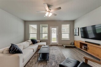 5924 Hopkins Dr in Providence Village, TX - Building Photo - Building Photo