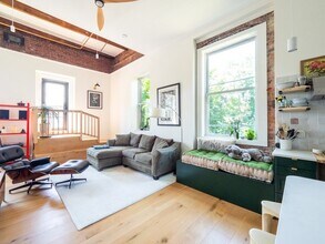 35 Saratoga St in Boston, MA - Building Photo - Building Photo