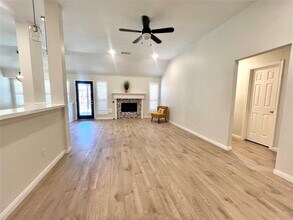 5012 N Nelson Dr in Katy, TX - Building Photo - Building Photo