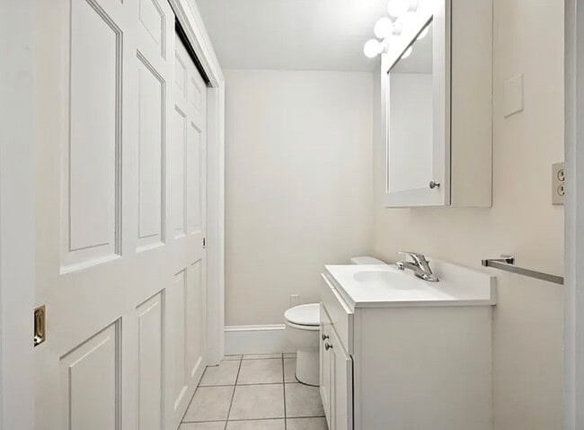 74 Second St, Unit 1 in Hallowell, ME - Building Photo - Building Photo