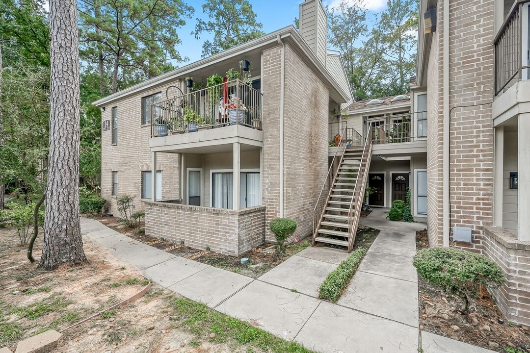 3500 Tangle Brush Dr in Spring, TX - Building Photo