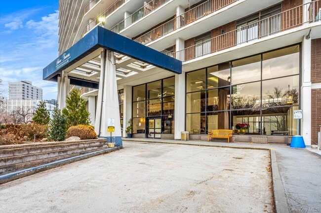 property at 25-40-40 Shore Blvd