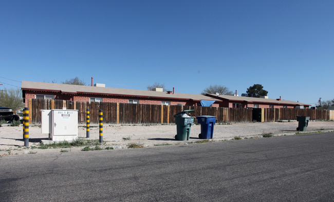 1045 S Herbert Ave in Tucson, AZ - Building Photo - Building Photo