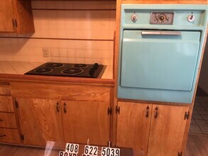 327 Willow St in San Jose, CA - Foto de edificio - Building Photo