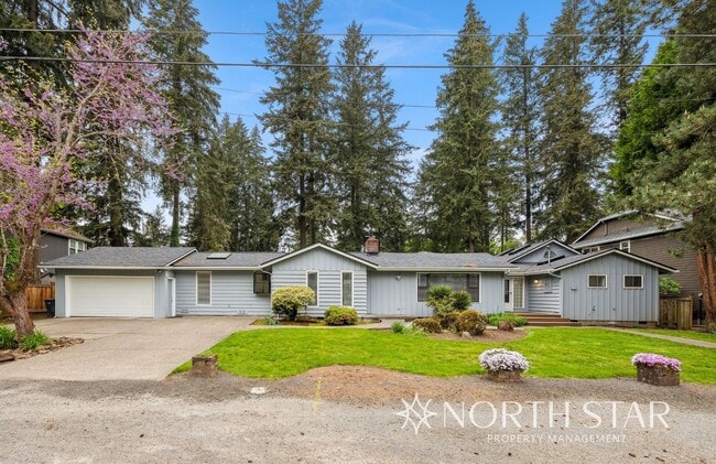 17521 Redfern Ave in Lake Oswego, OR - Building Photo - Building Photo