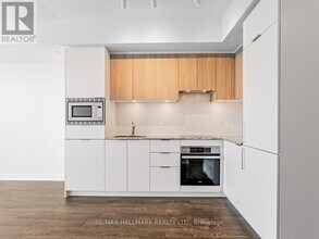 50-3050 O'Neill Rd in Toronto, ON - Building Photo - Building Photo