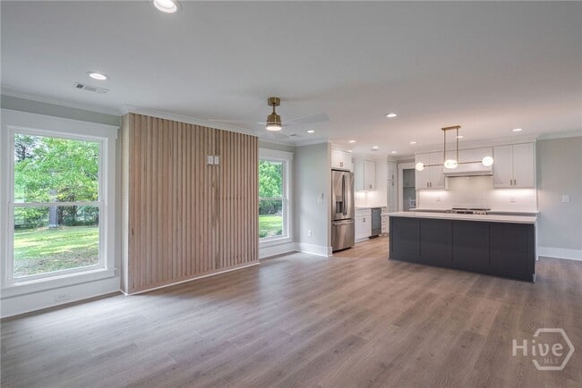property at 1090 Kenway Dr