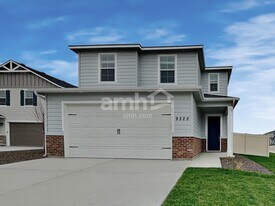 9525 W Bowie Ct in Star, ID - Building Photo