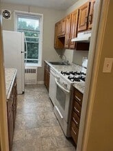 7 4th St, Unit 4B in Stamford, CT - Foto de edificio - Building Photo