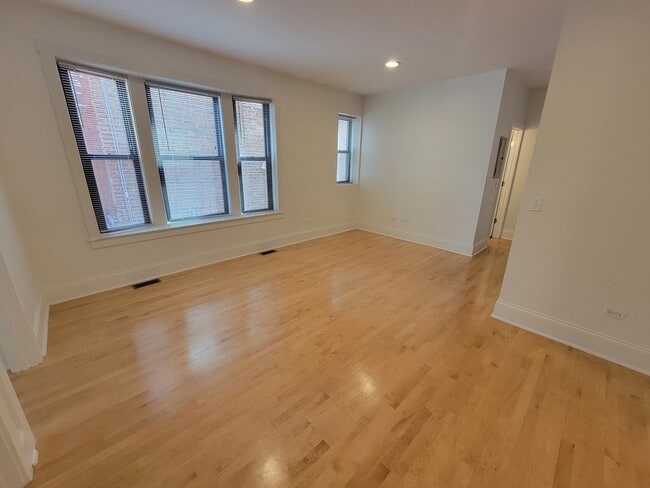 3257 W Pierce Ave in Chicago, IL - Building Photo - Building Photo