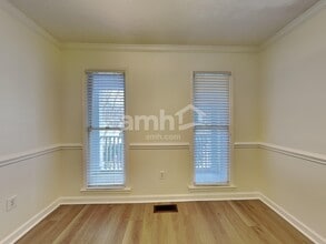 609 Two Gait Ln in Simpsonville, SC - Foto de edificio - Building Photo