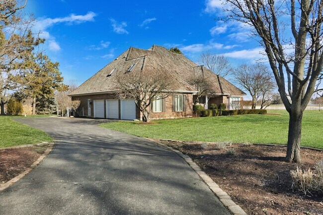 37274 N Black Velvet Ln in Wadsworth, IL - Building Photo - Building Photo