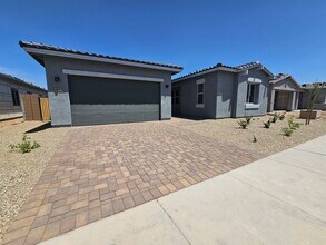 14182 W Sand Hills Rd in Surprise, AZ - Building Photo - Building Photo
